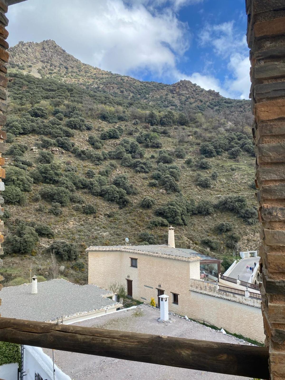 Casa El Rio Apartment Trevelez Exterior photo